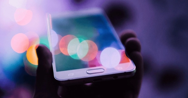 7 Kiat Memanfaatkan Smartphone untuk Memasarkan Produk Paket Wisata